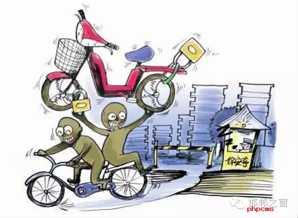 8月3日上午，邯鄲市公安局巡警支隊(duì)視頻巡控民警網(wǎng)上巡控至東柳大街河北銀行門(mén)前自行車(chē)存車(chē)處時(shí)，發(fā)現(xiàn)一男子正在盜竊自行車(chē)，作案后沿叢臺(tái)路向西逃竄。11時(shí)16分許，民警在市區(qū)和平路和平橋東一公交車(chē)站牌附近將其抓獲，當(dāng)場(chǎng)繳獲被盜黑馬牌自行車(chē)1輛和作案用鑰匙8串。經(jīng)訊問(wèn)，該男子53歲，肥鄉(xiāng)縣肥鄉(xiāng)鎮(zhèn)西街村人，經(jīng)深挖，該男子交代了自2016年5月份以來(lái)在叢臺(tái)區(qū)、邯鄲縣等地實(shí)施盜竊山地、折疊式自行車(chē)共17起的作案事實(shí)。 